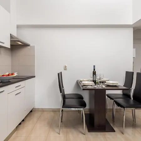 1 Bedroom Awesome In * Vrh (Krk)