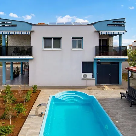 Stunning In Vrh Apartment Vrh (Krk)