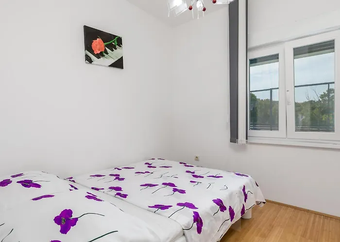1 Bedroom Awesome In