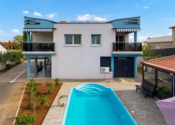 1 Bedroom Awesome In Διαμέρισμα Vrh (Krk)